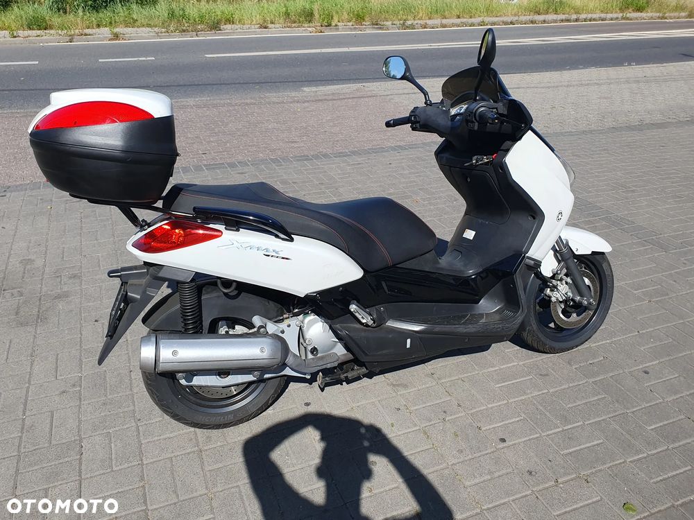 Yamaha X-max - 10