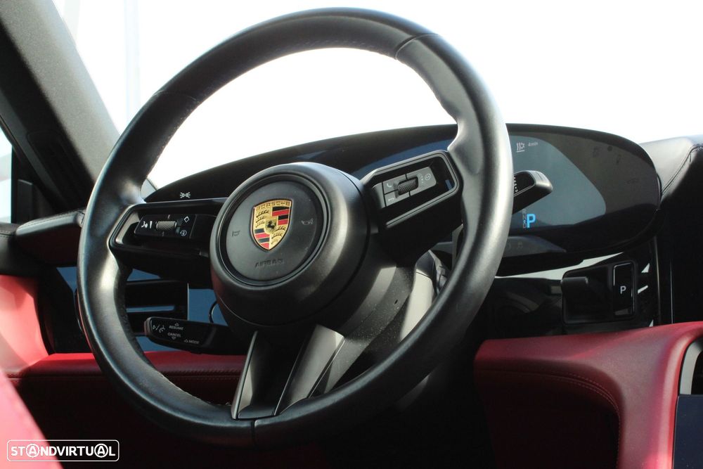 Porsche Taycan 4S - 22