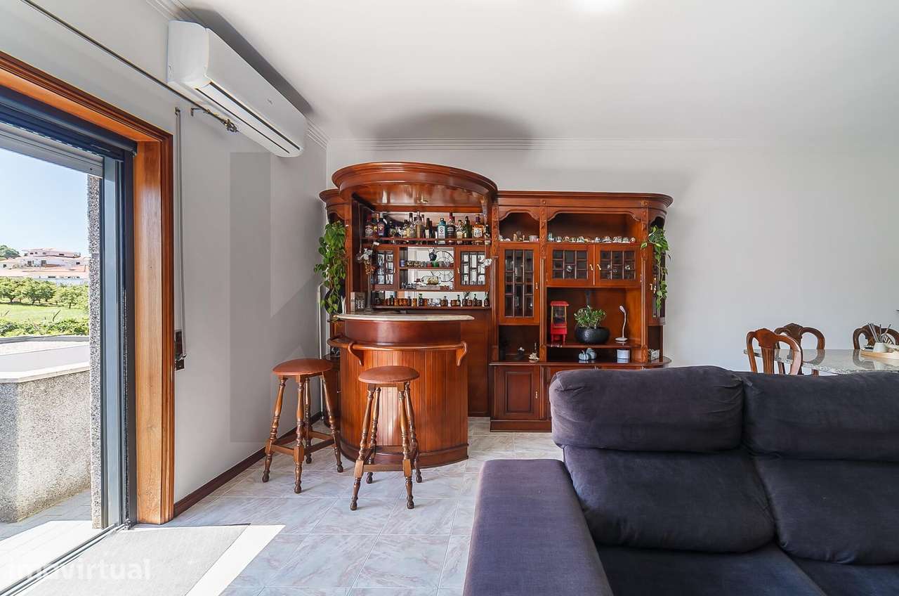 APARTAMENTO T3 C/GARAGEM | SÃO PAIO DE OLEIROS - Grande imagem: 4/49