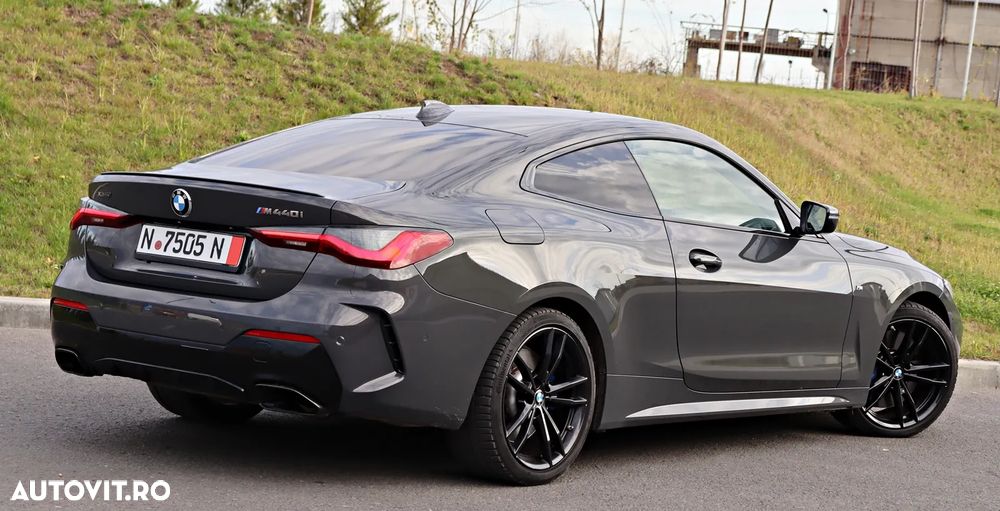BMW M4 M440i xDrive - 12
