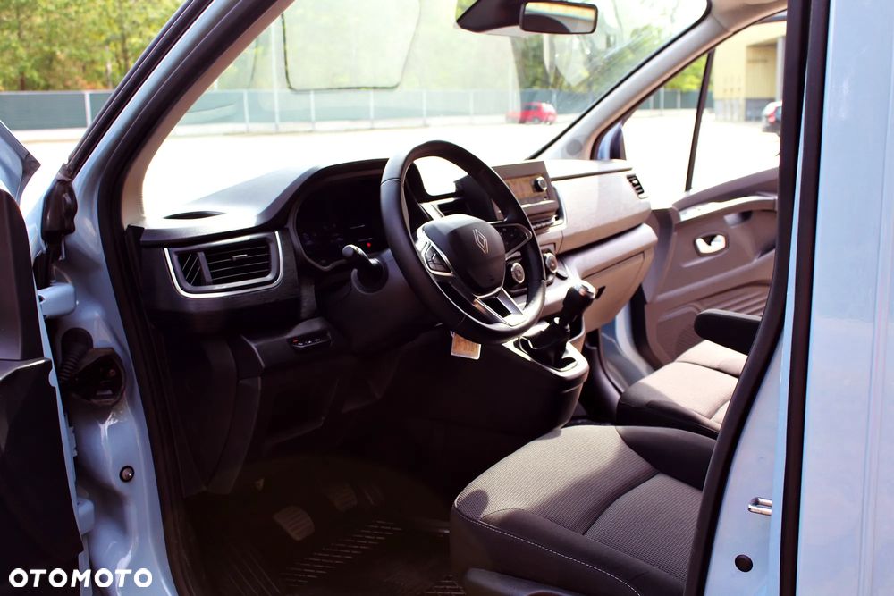 Renault Trafic - 15
