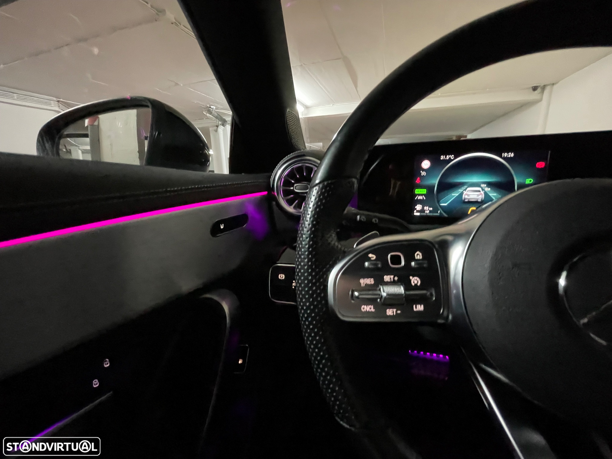Mercedes-Benz CLA 250 e Shooting Brake AMG Line - 15