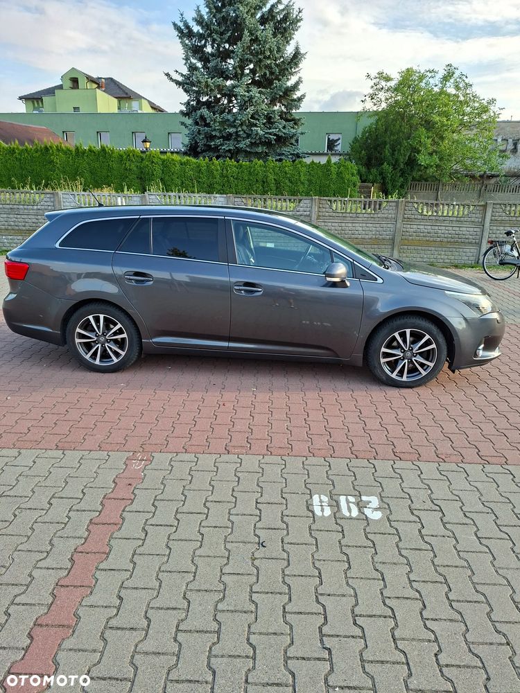 Toyota Avensis 1.8 Business Edition - 11
