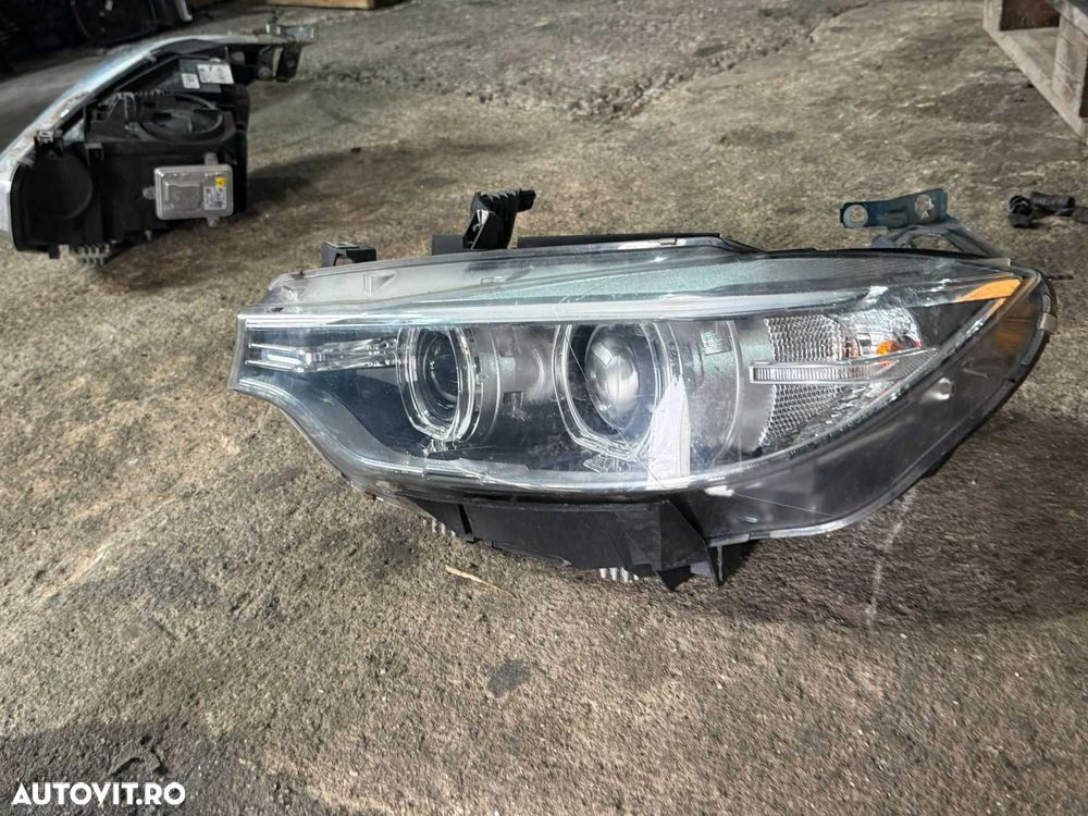 Far stanga dreapta xenon bixenon BMW seria 4 F32 F33 F36 cod 7410788 - 2