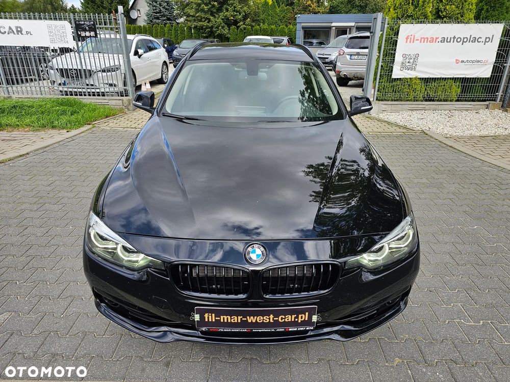 BMW Seria 3 318d Sport Line - 12