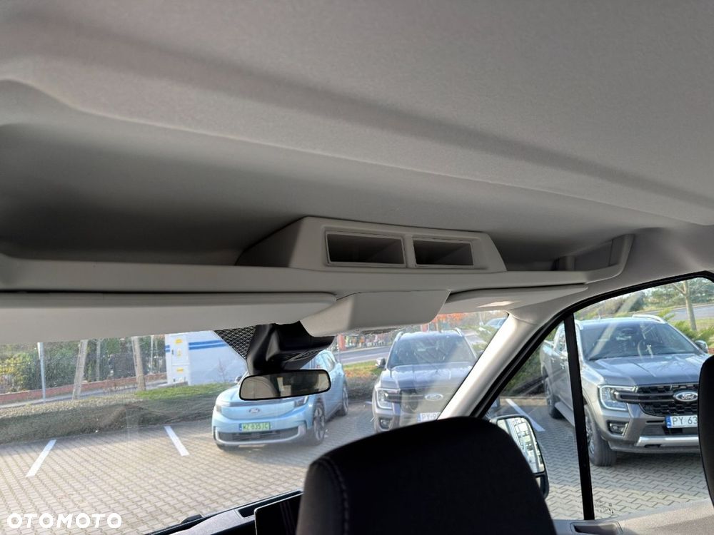 Ford Transit - 26