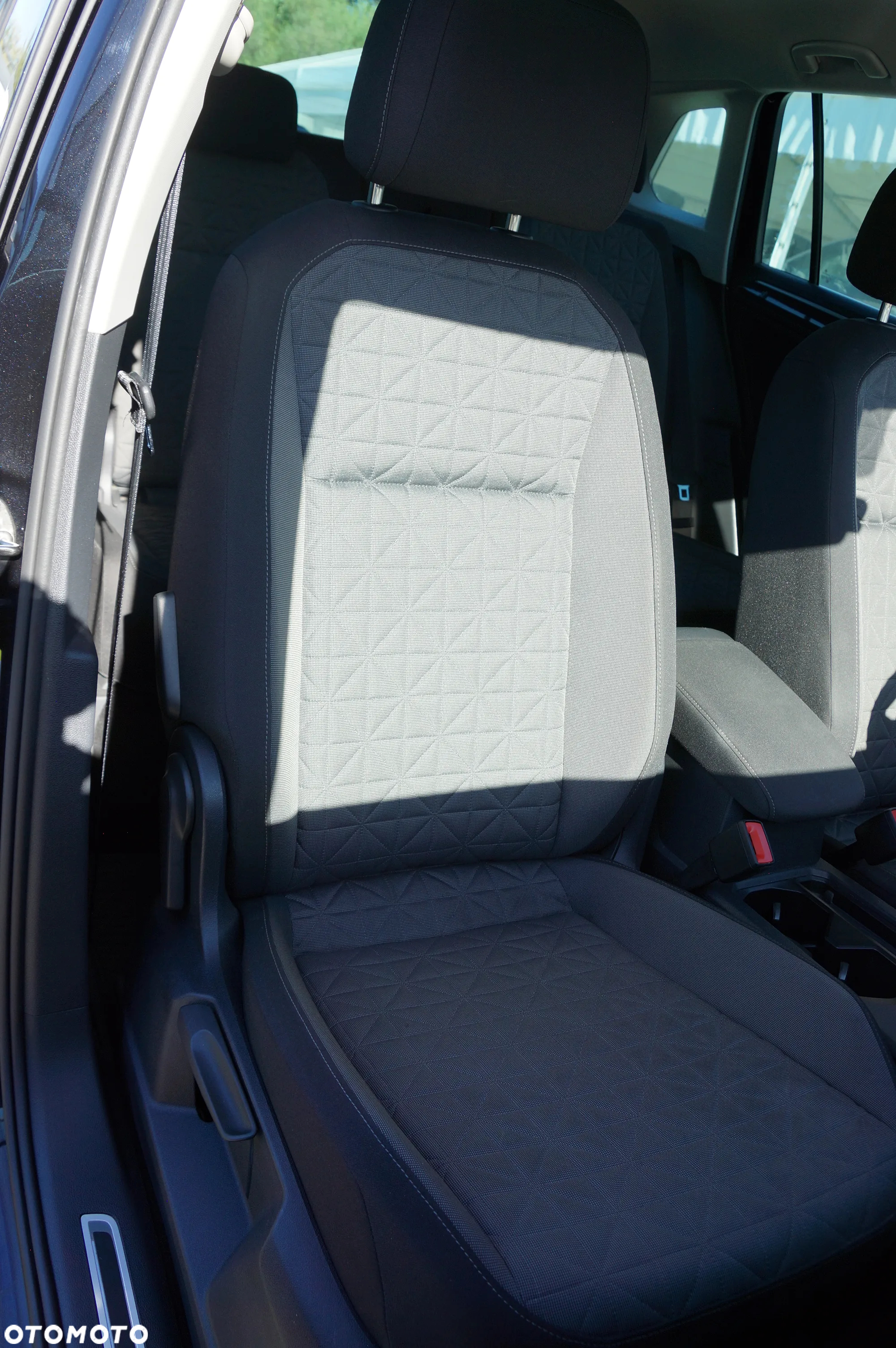 Volkswagen Tiguan 2.0 TDI SCR Active DSG - 26