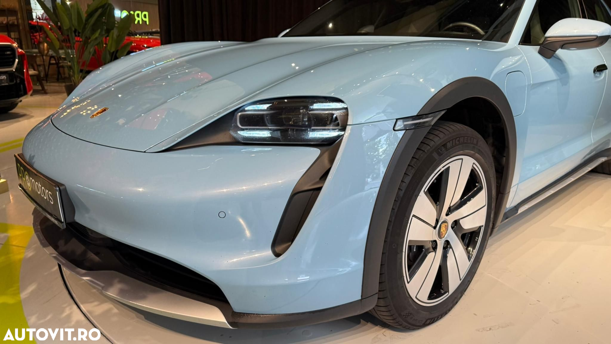 Porsche Taycan - 9