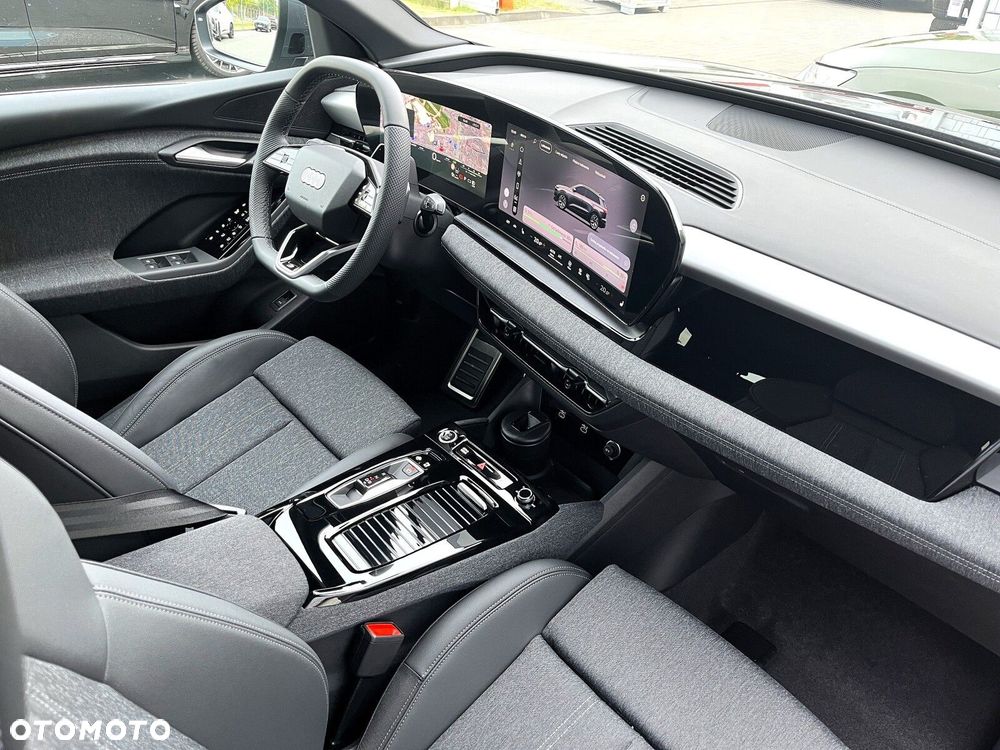 Audi Q6 e-tron - 26