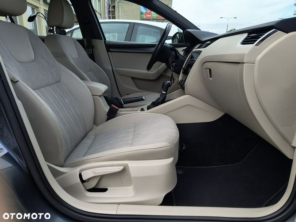Skoda Octavia 2.0 TSI 4x4 Style DSG - 22