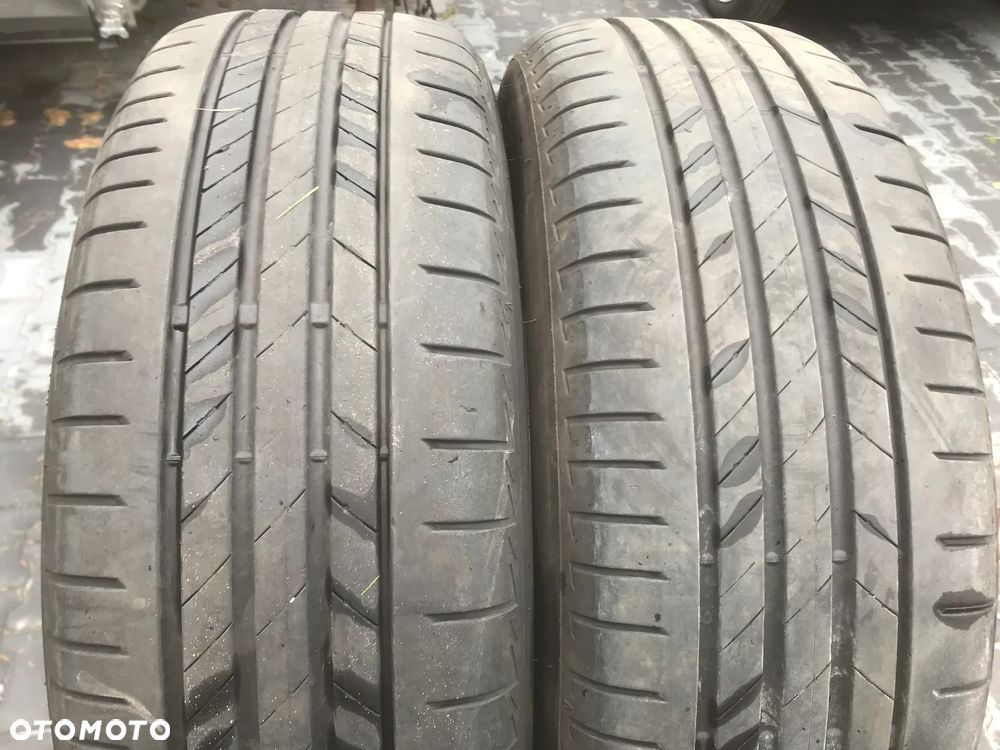 Opony Bridgestone Turanza T005 205/60R17 Para Lato 2022 - 1