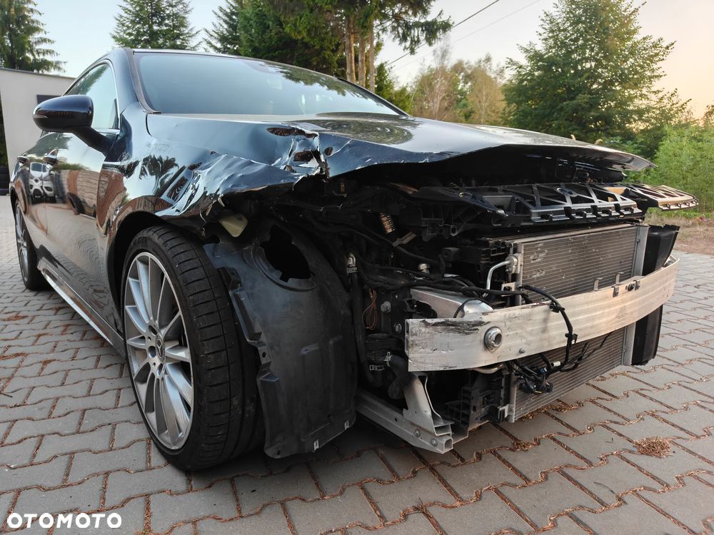 Mercedes-Benz CLA 200 d 8G-DCT AMG Line - 17