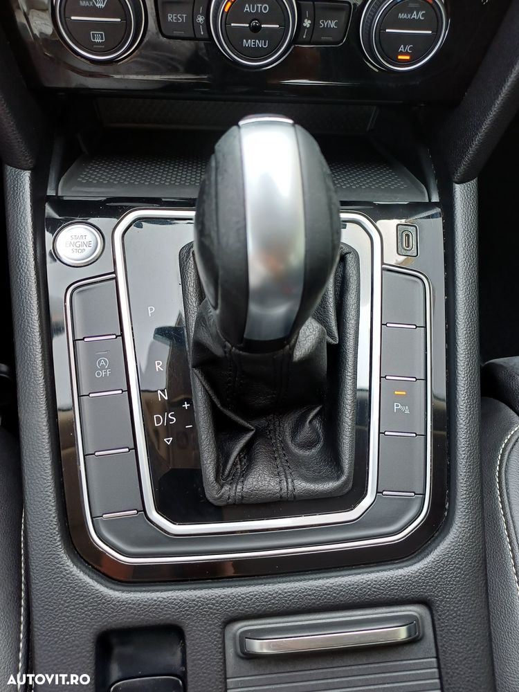 Volkswagen Passat - 20