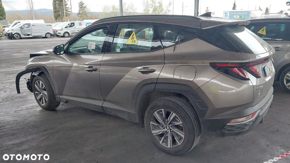 Hyundai Tucson 1.6 CRDi 48V-Hybrid 2WD DCT Select - 6