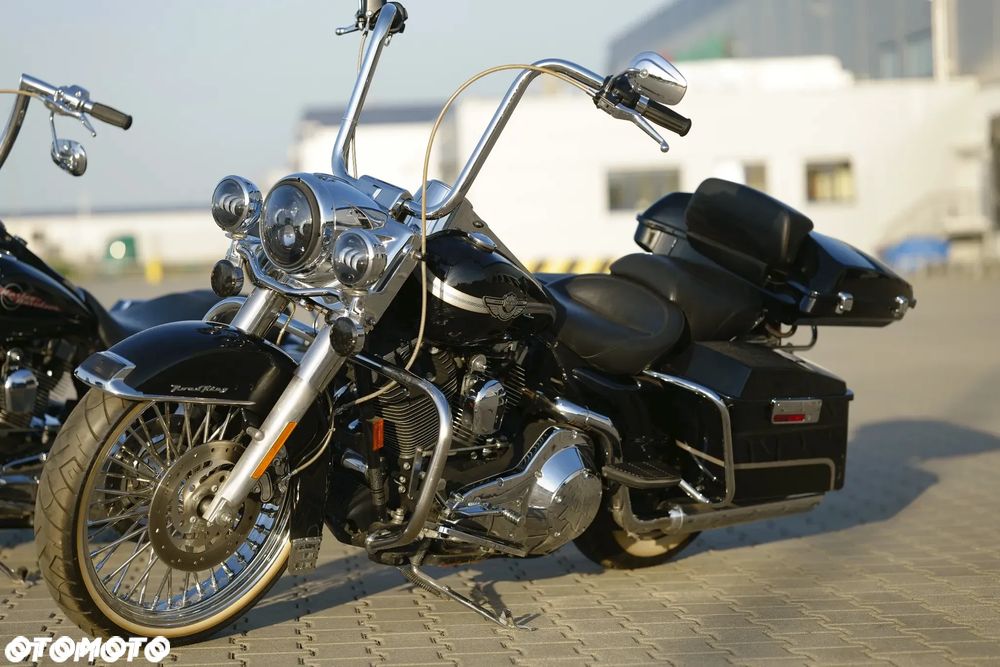Harley-Davidson Touring Road King - 2