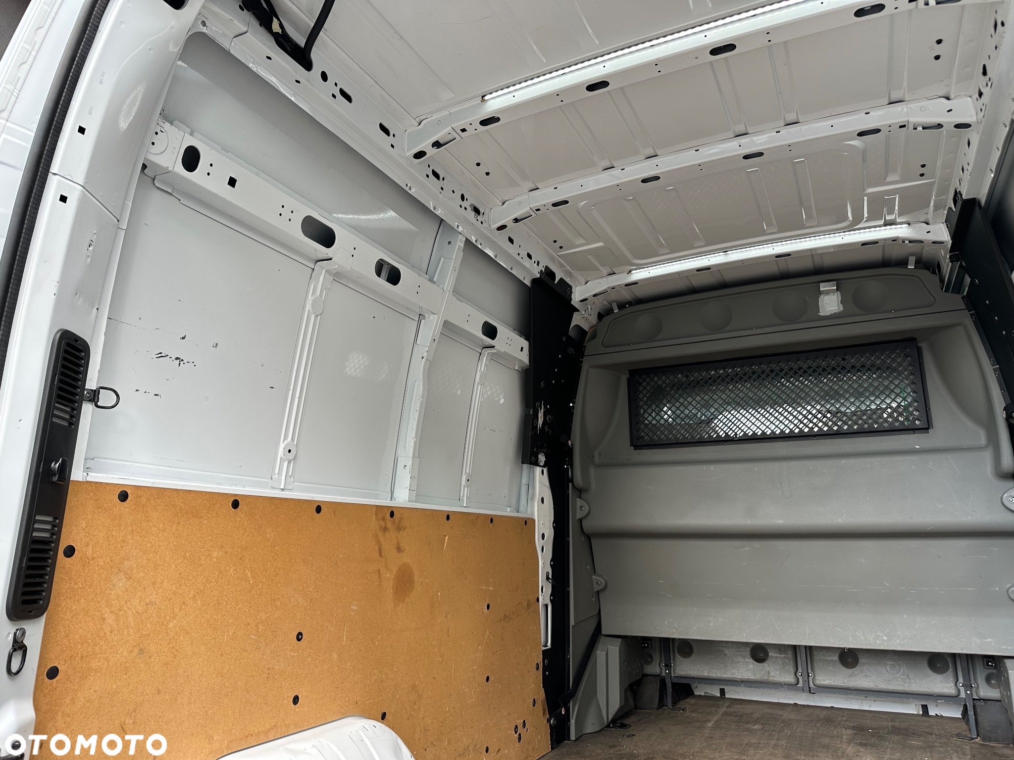 Renault Master - 24