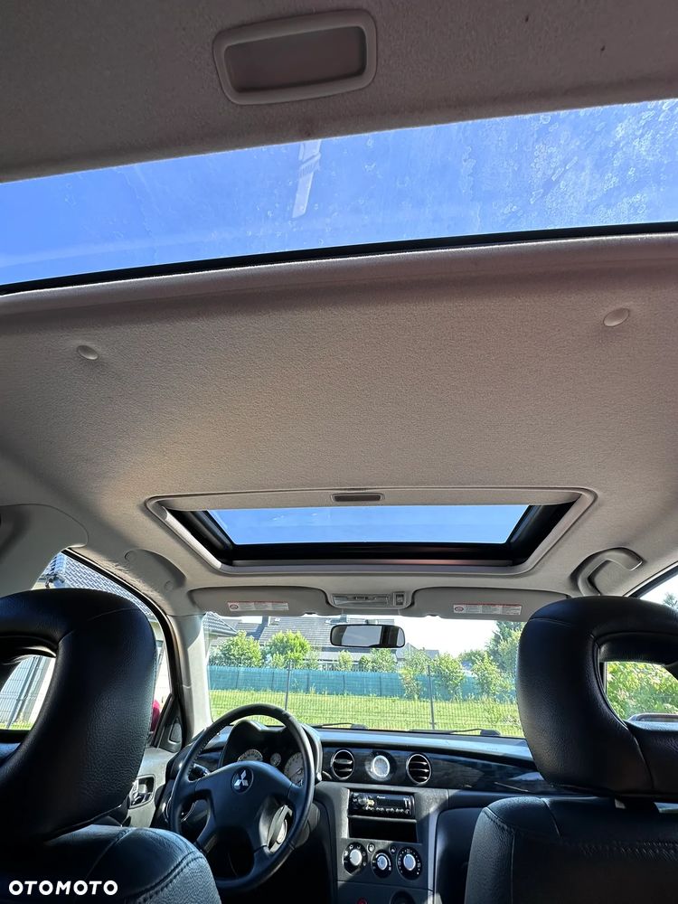 Mitsubishi Outlander - 15