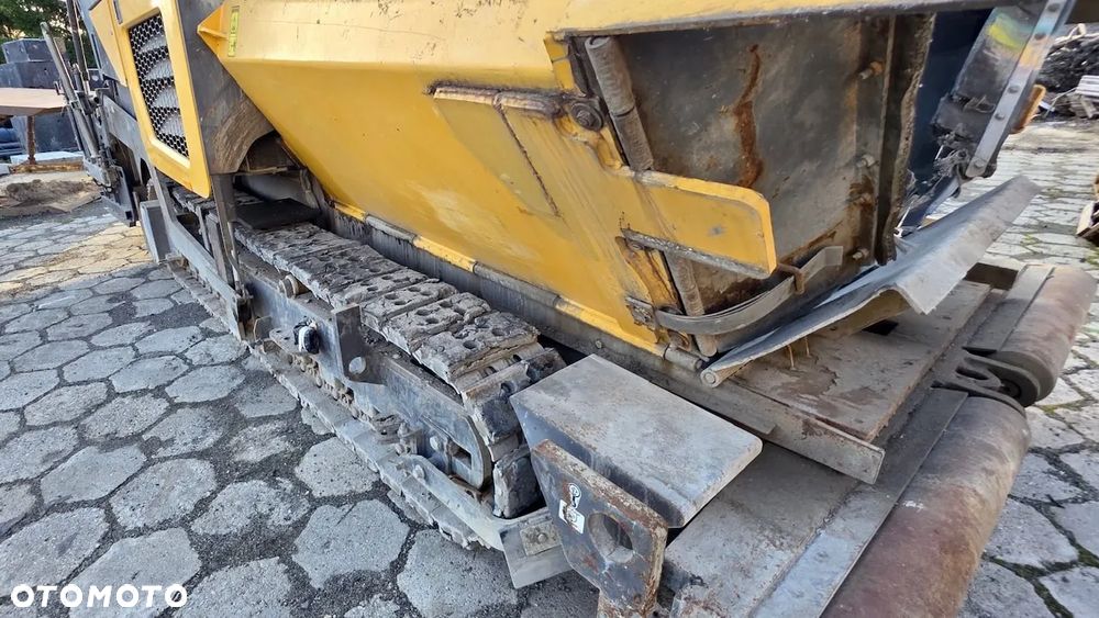 Volvo Rozściełacz Gąsienicowy Volvo P8820C - 24