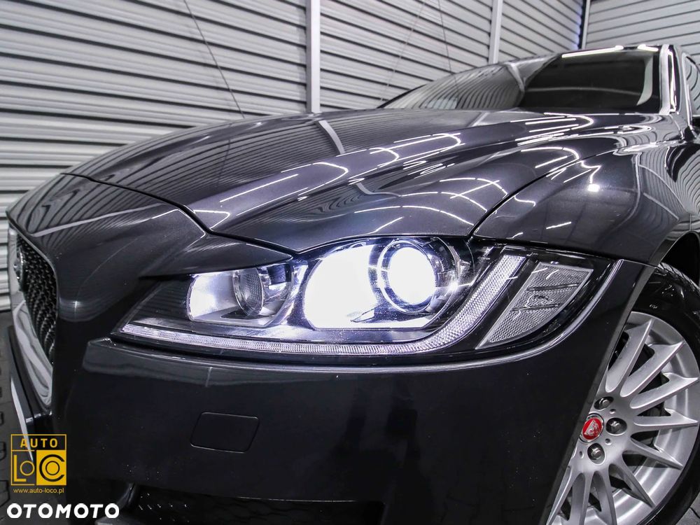 Jaguar XF E-Performance Portfolio - 36