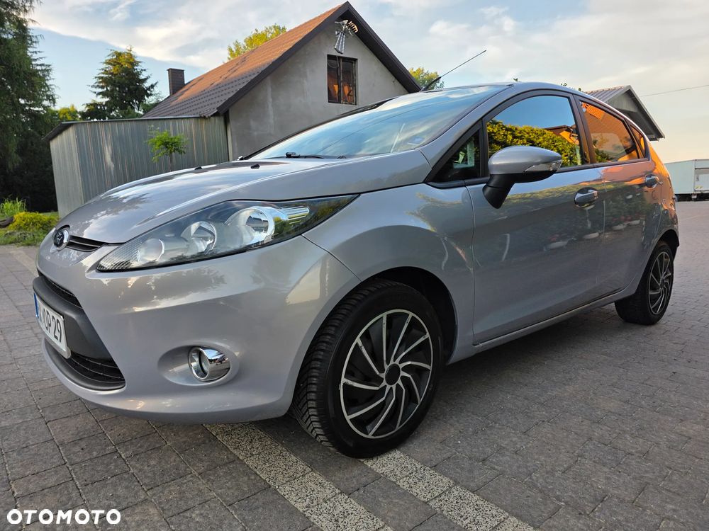 Ford Fiesta 1.4 Champions Edition - 16