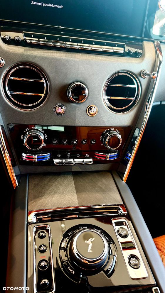 Rolls-Royce Cullinan - 22