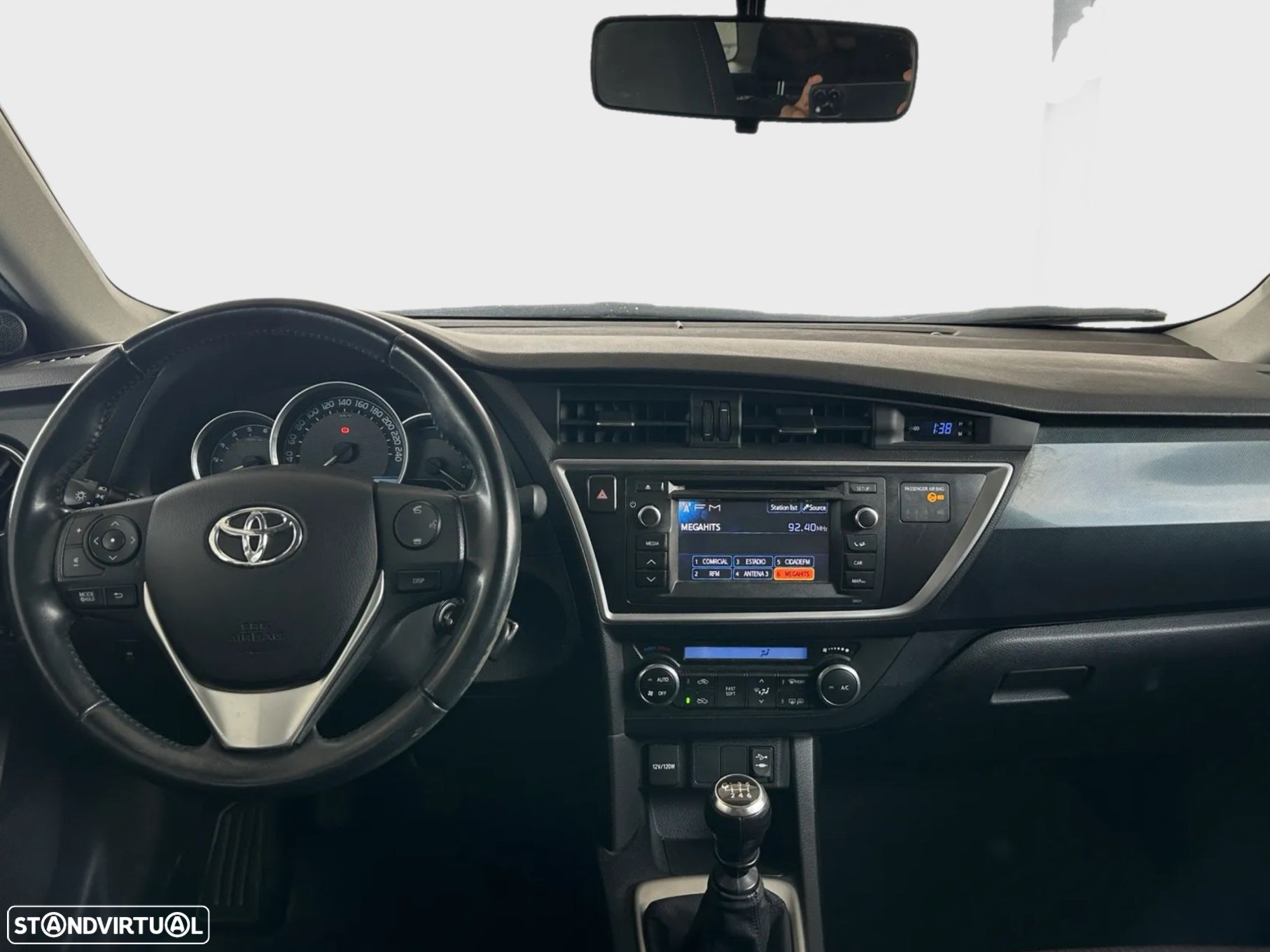 Toyota Auris Touring Sports 1.4 D-4D Comfort - 8