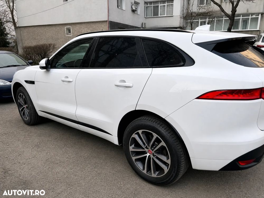 Jaguar F-Pace - 7