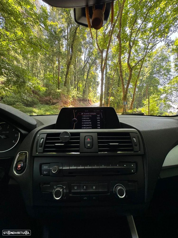 BMW 116 d EfficientDynamics Edition - 12