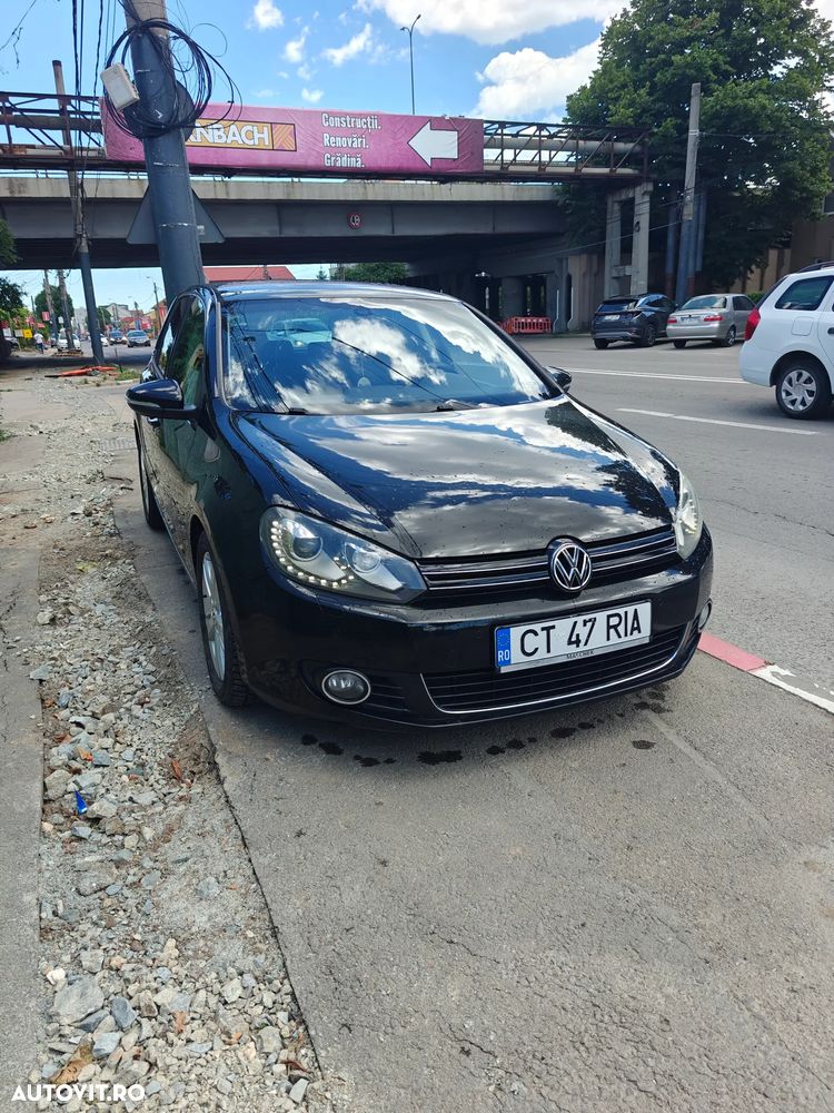 VOLKSWAGEN Golf 2012