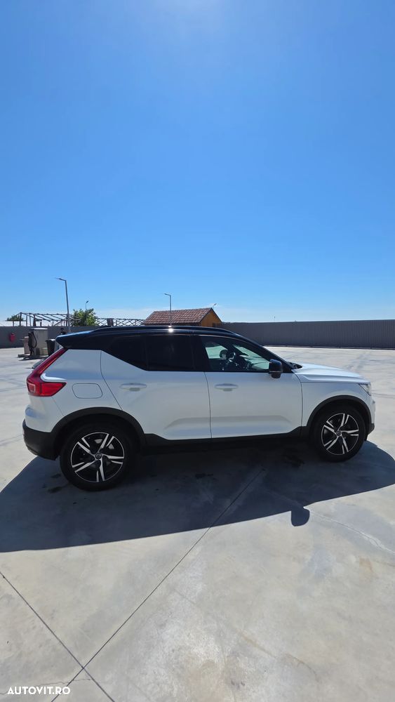 Volvo XC 40 D4 AWD R-Design - 5