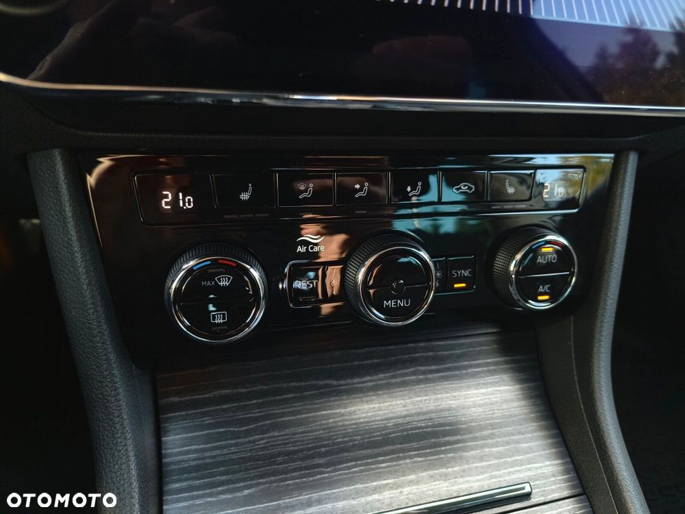 Skoda Superb 2.0 TSI Style DSG - 25