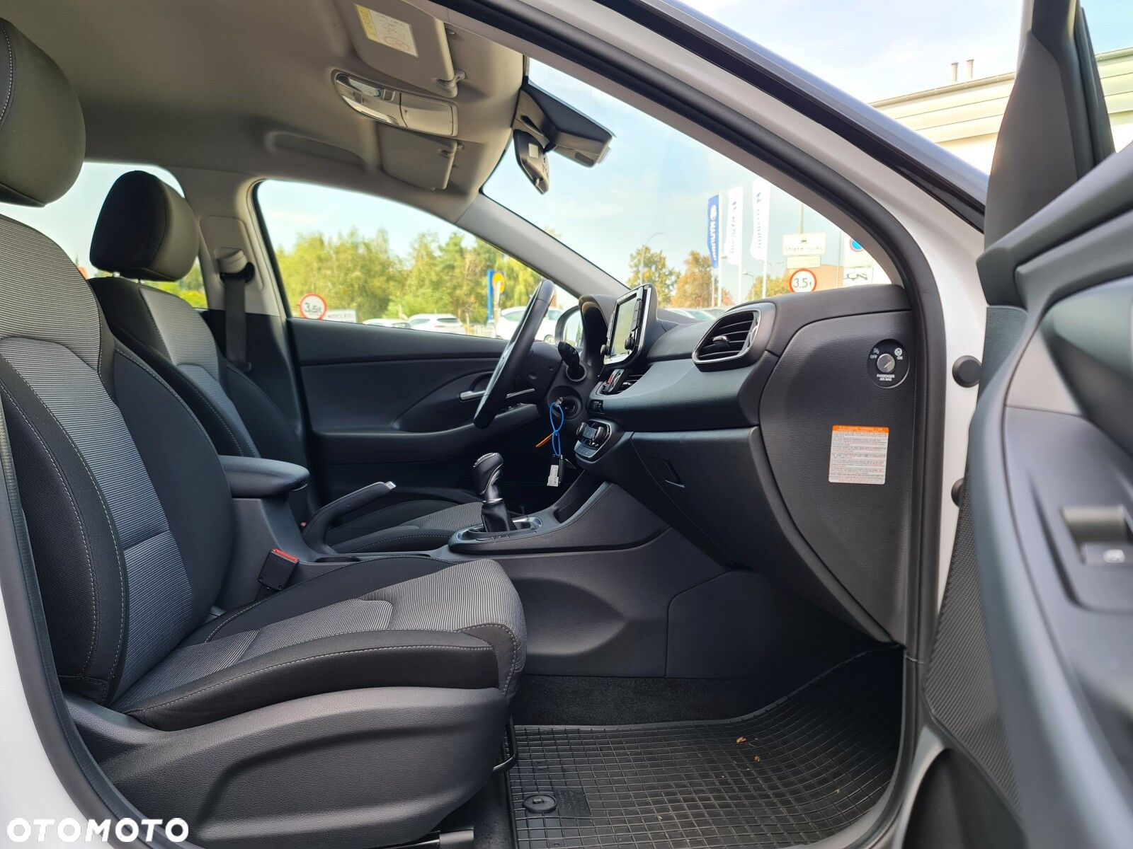 Hyundai i30 1.5 T-GDI 48V Modern - 26