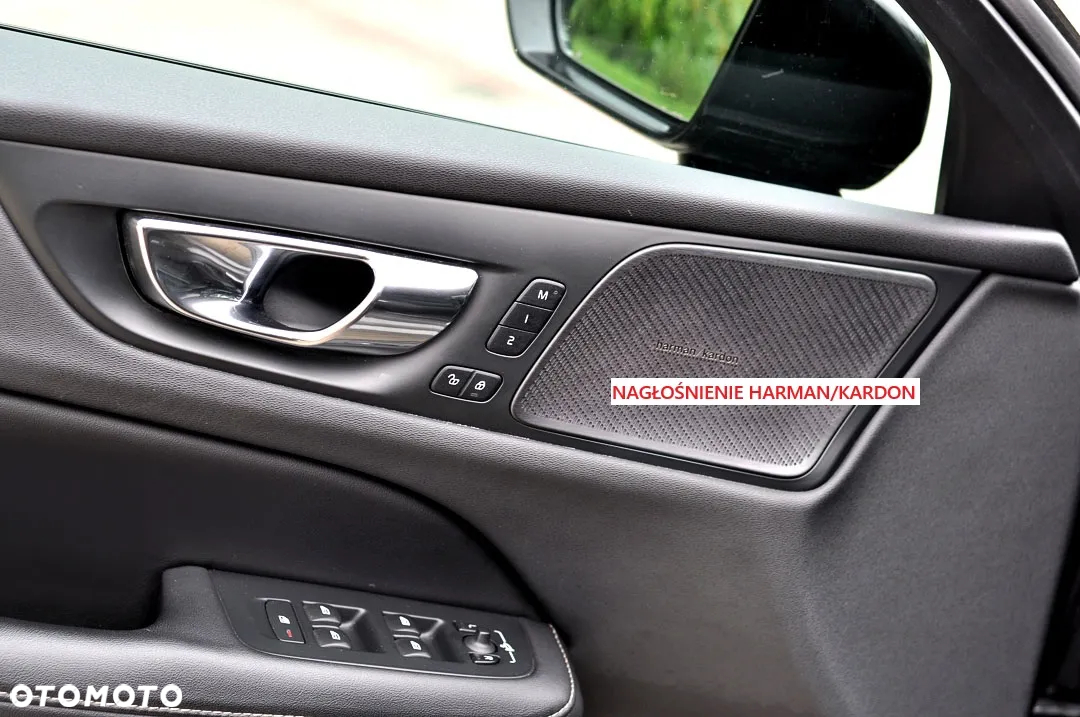 Volvo V60 D4 Geartronic R-Design - 23