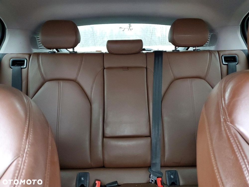 Alfa Romeo Stelvio - 10