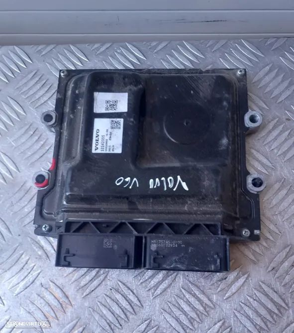 Centralina Motor Volvo V60 2.0 2019 Ref: 32242005 - 2