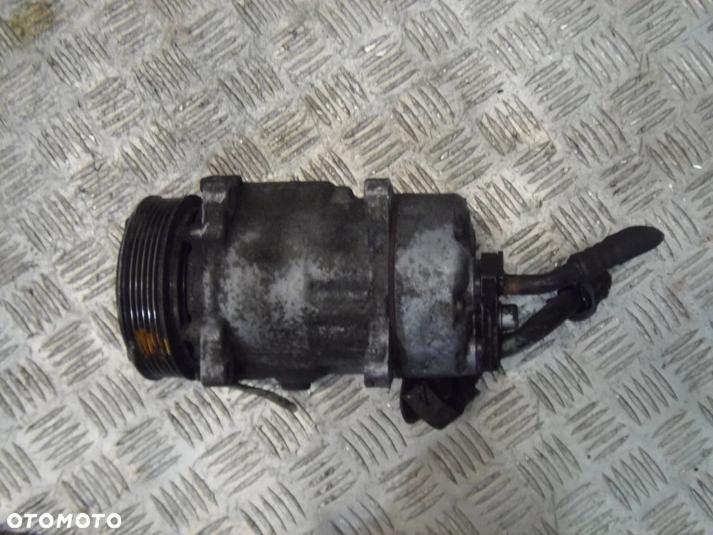 SPRĘŻARKA KLIMATYZACJI NISSAN QASHQAI I J10 1.5 DCI 926009865R SD7V16 - 2