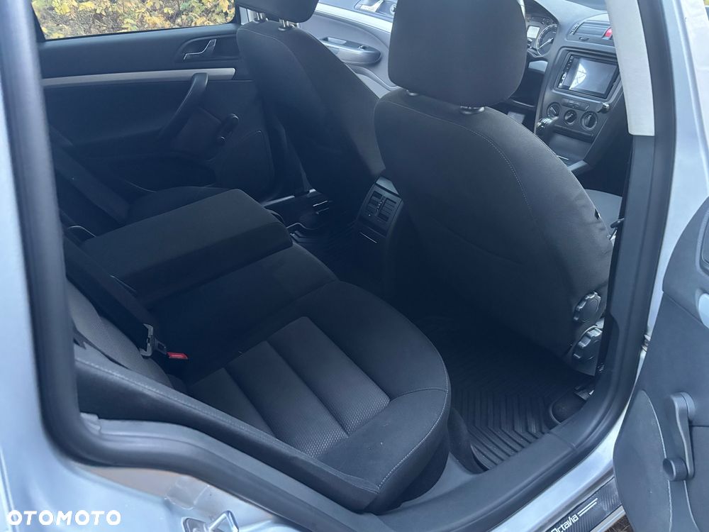 Skoda Octavia 2.0 TDI Ambiente - 9