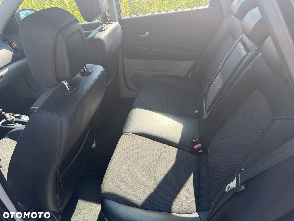 Kia Ceed 2.0 crdi Comfort + - 14