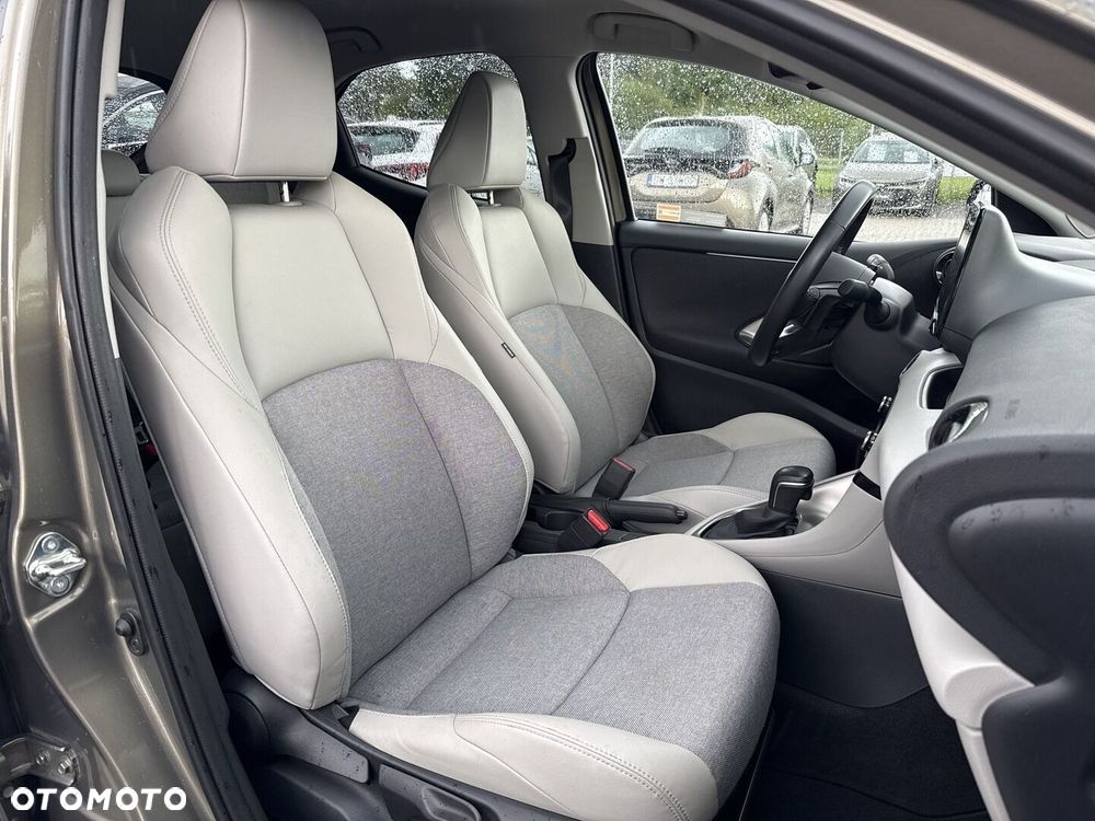 Toyota Yaris 1.5 Executive CVT - 27