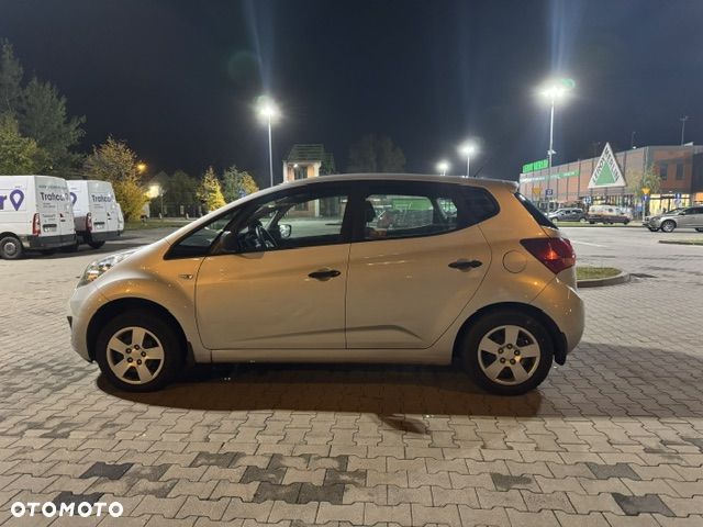 Kia Venga - 28