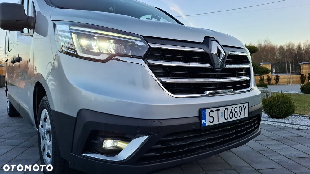 Renault Trafic - 13
