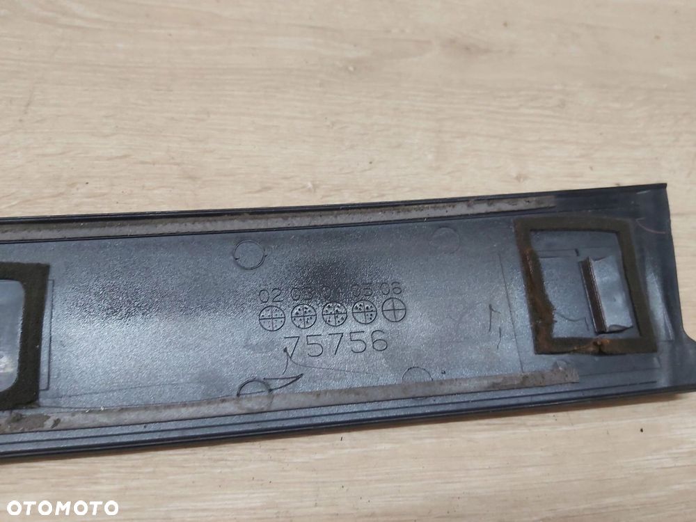 LEXUS RX II 300 350 400h listwa drzwi lewy przód - 3