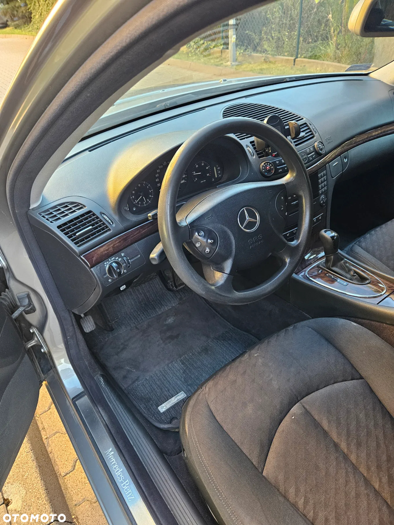 Mercedes-Benz Klasa E - 16