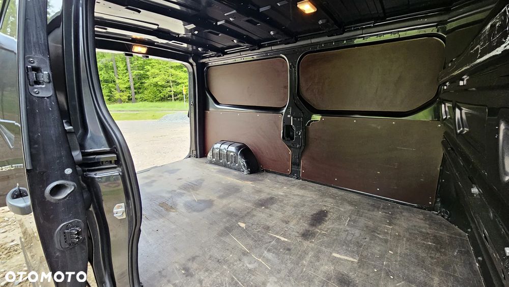 Opel Vivaro L2H1 2.9t Edition - 22
