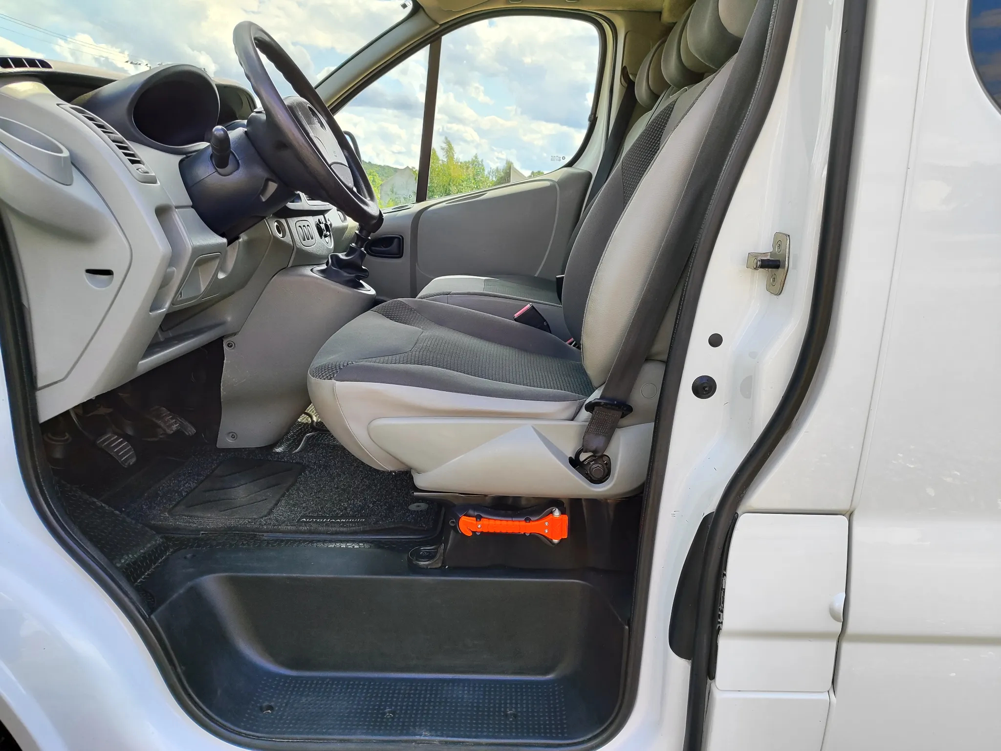 Opel Vivaro - 12