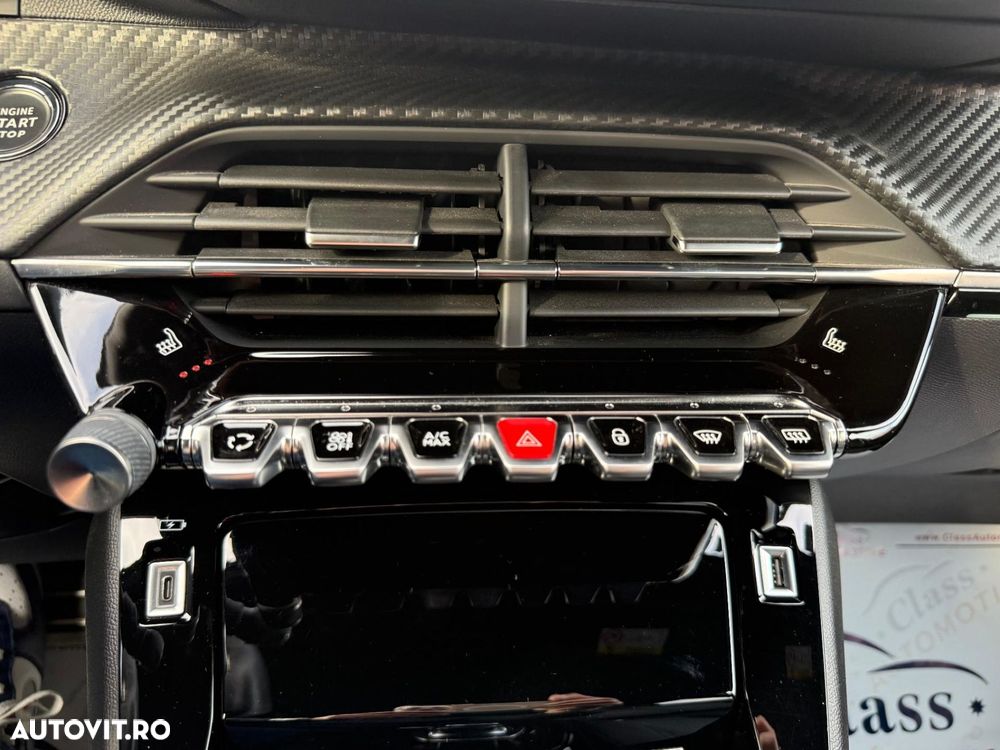 Peugeot 2008 1.2 L PureTech STT EAT8 GT Line - 18