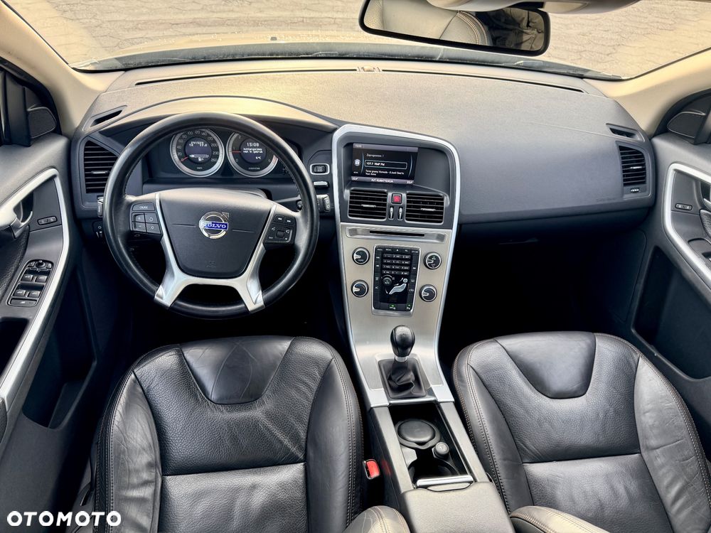 Volvo XC 60 D4 Edition Pro - 10