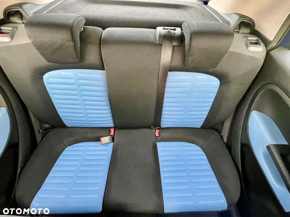 Fiat Grande Punto - 11