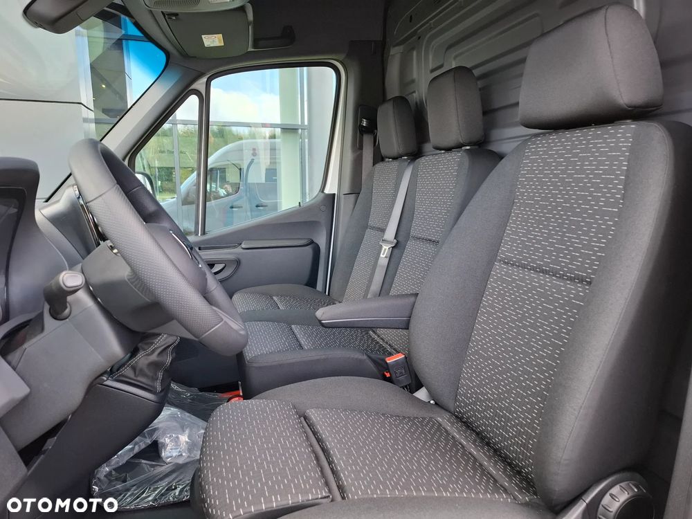 Mercedes-Benz Sprinter 317 CDI Furgon PRO długi 4325 mm L3H2 - 20