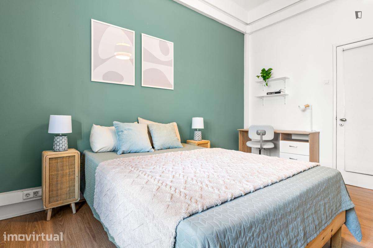 Quarto - localizado em Marquês de Pombal Lisbon - Grande imagem: 4/29